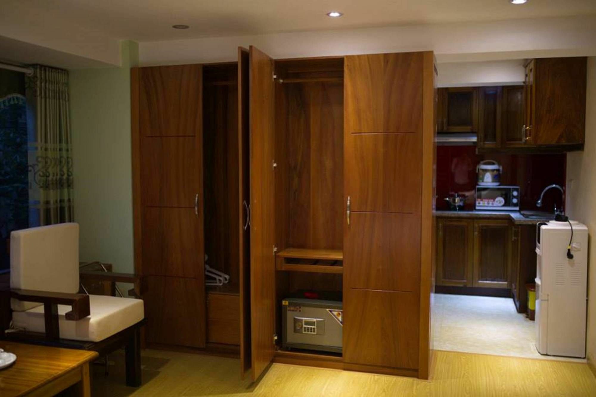 Poonsa Nguyen Phong Sac Apartment Hanoi Exterior photo
